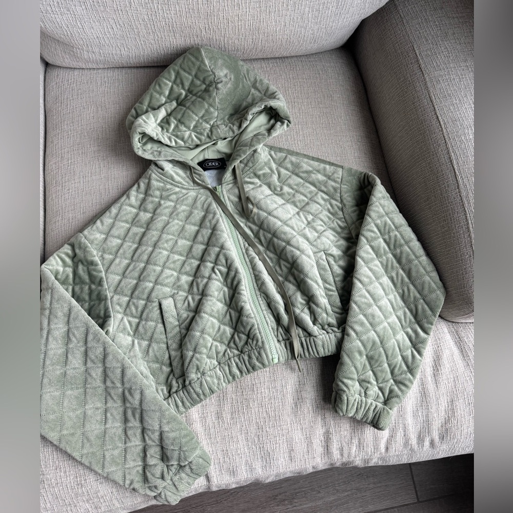 Cropped Green Quilted Hooded Jacket
